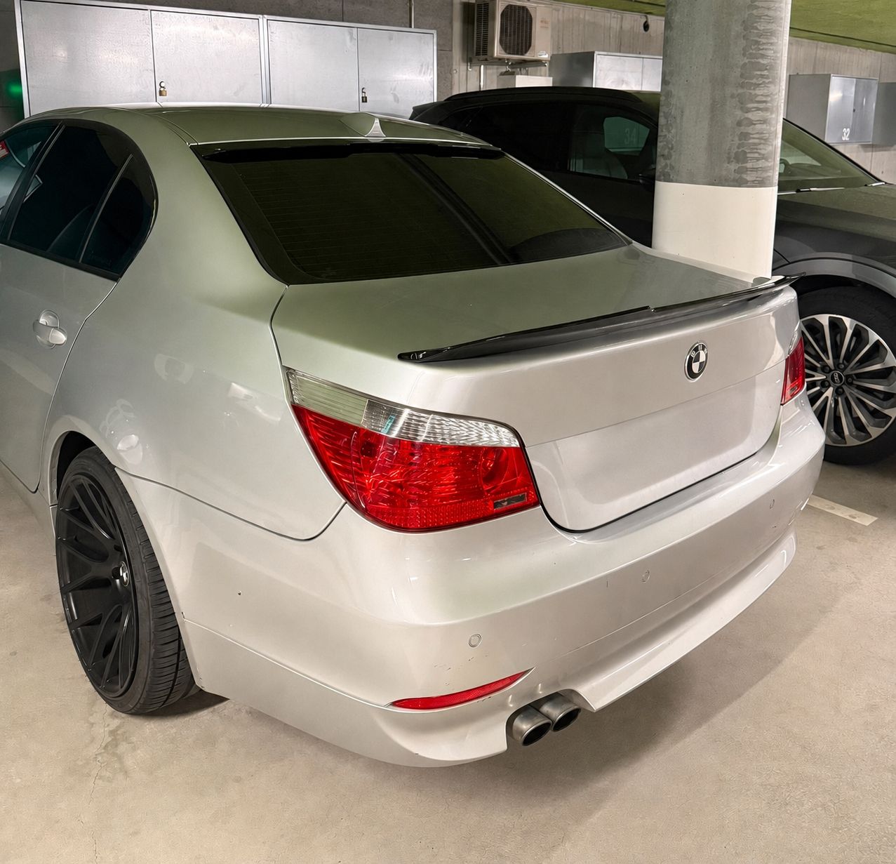 BMW Autos: BMW E60 520i – D'occasion à Zürich par P.E.77 2