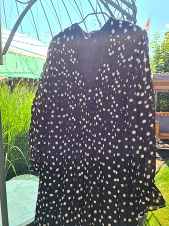 Kleid s.Oliver BLACK LABEL Pünktli Grösse 42 gut
