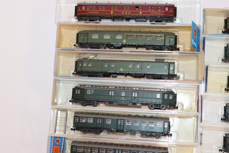 Roco Modellini di ferrovie: 20 Roco Wagen ( 501 ) – Usato da Kerzers venduto da Winu64 1