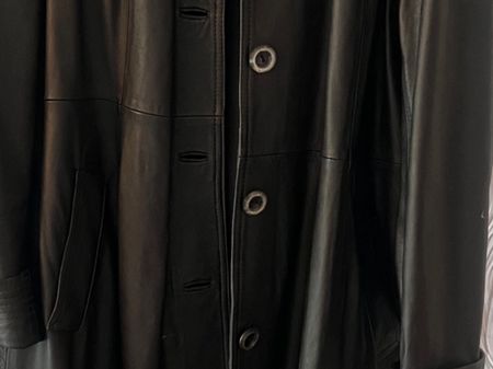 Schicker Ledermantel, schwarz, Top Zustand, Wintertauglich!