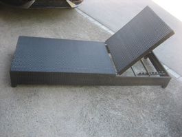 Rattan Liegestuhl