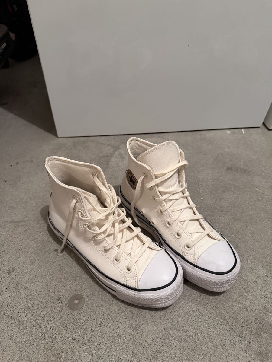 Converse Damenschuhe: Converse All Star High Top Damen – Gebraucht aus Oberengstringen von eng_tc96 1
