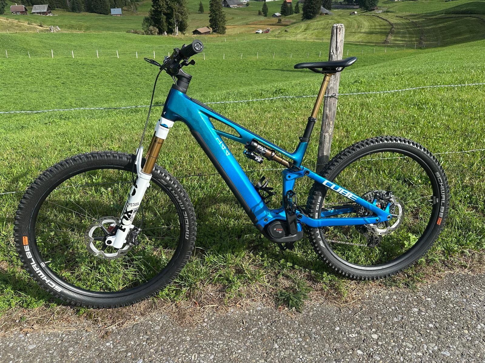 Biciclette: Cube Stereo Hybrid 144 Actionteam 800 – Usato da Hausen am Albis venduto da W7villal