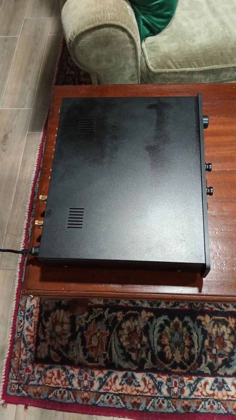 Amplificatori: High End Integrated Amplifier YBA Integré Alpha – Nuovo (secondo la descrizione) da St-Cergue venduto da per_6cx5 4