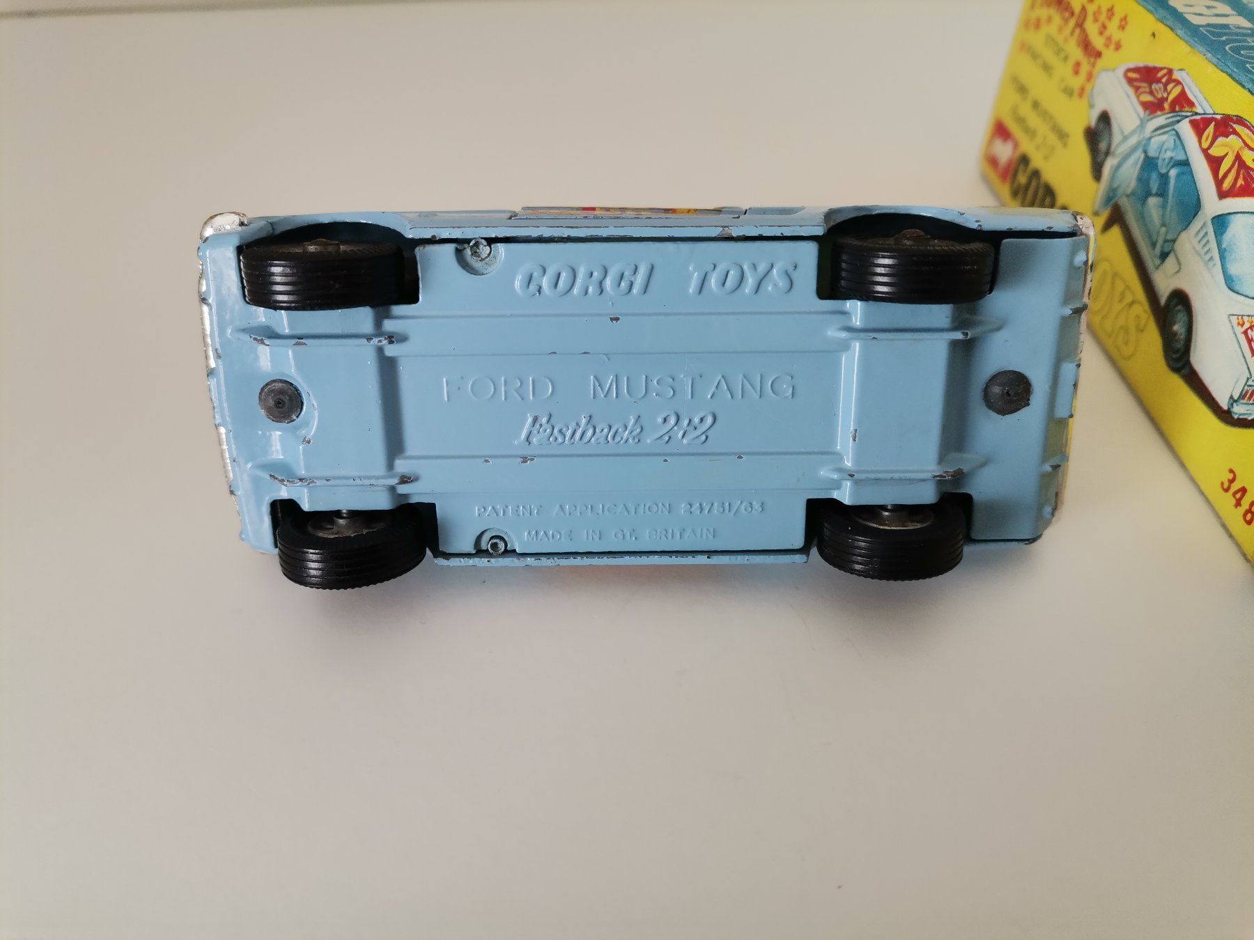 Corgi Toys Modellini d'auto: Corgi Ford Mustang Fastback Flower Power référence no 348 – Usato da Onex venduto da Neimad7 4
