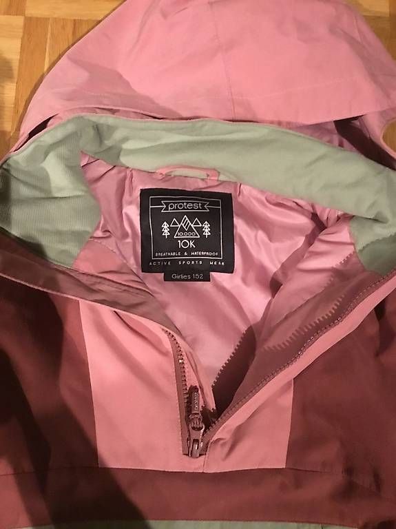 Giacche & Cappotti:  Mädchen Ski/Snowboardjacke Gr.152 – Usato da Beckenried venduto da FlowerPower04 1