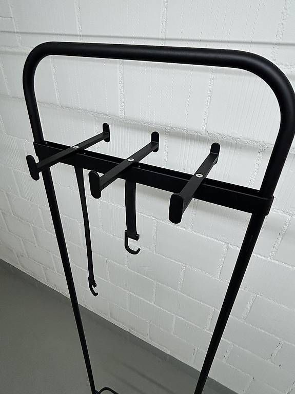 Guardaroba: Offecct Hanger Garderobe/Kleiderständer – Usato da Adligenswil venduto da oldherm 3