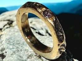 Naturstyle-Ring Bronze mit Tansanit, Grösse 49