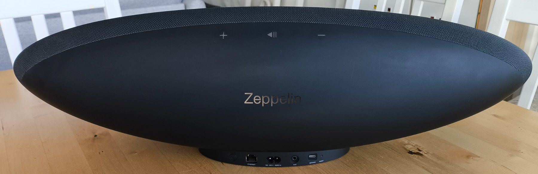 Bowers & Wilkins Haut-parleurs: B&W Zeppelin Wireless  + Support Mural B&W – D'occasion à Le Pâquier-Montbarry par Jivens 2