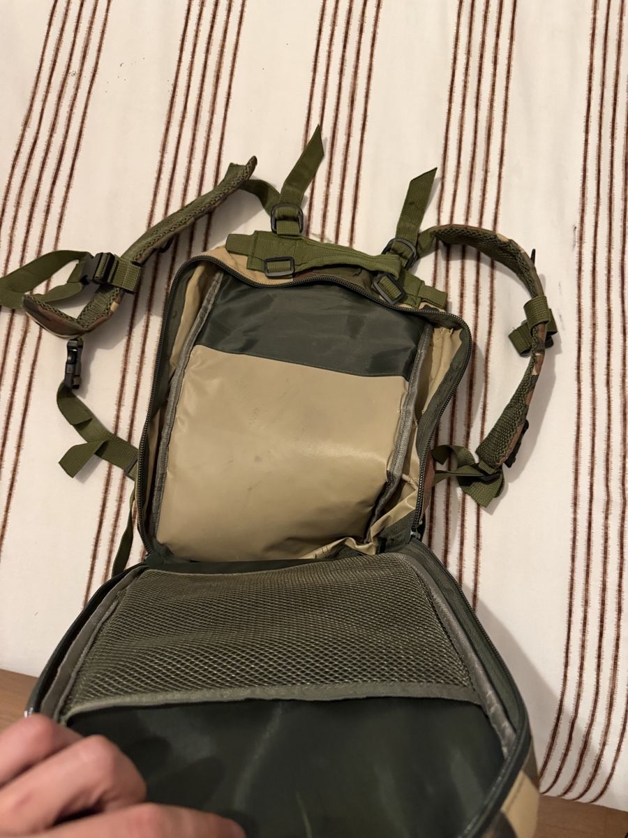 Zaini: Sac a dos militaire – Usato da La chaux de fonds venduto da ri__5z6r 2