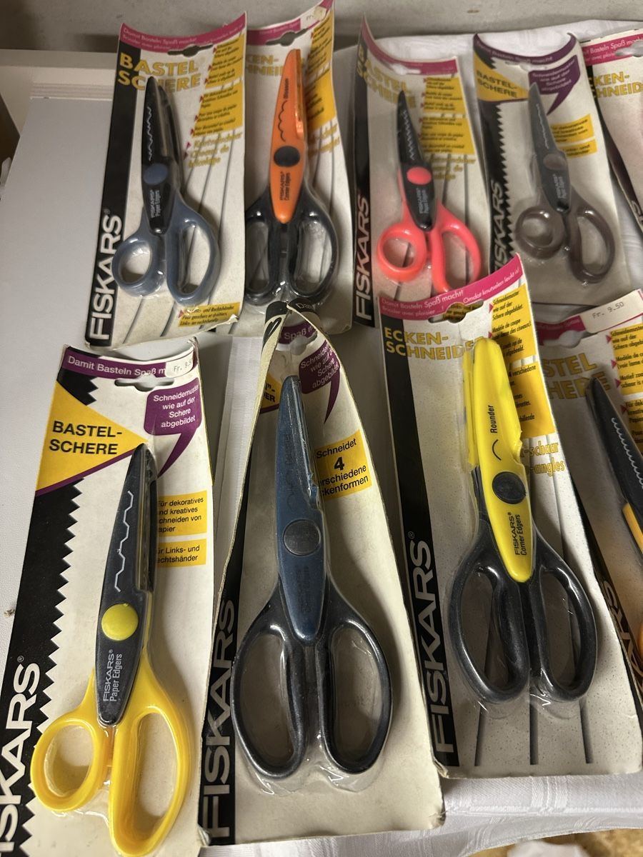 Kit bricolage: Bastelschere 16 stk Neu Preis alles zusammen – Nuovo e nell'imballaggio originale da Sevelen venduto da Stopglobal. 3