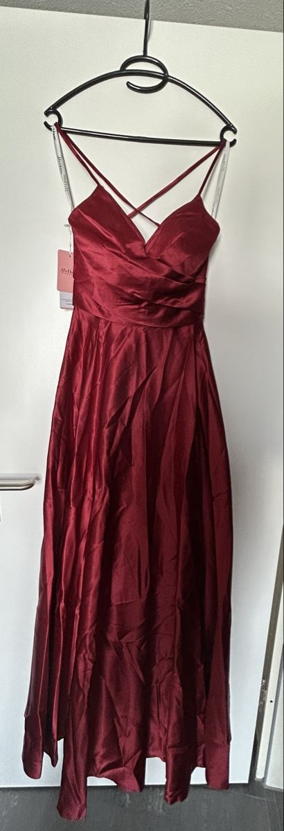 Vestiti: Festtagskleid Satin in Burgunderrot – Nuovo e nell'imballaggio originale da Root venduto da nera73