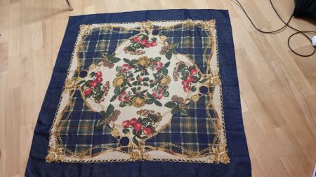 Schickes Tuch Schal Quadratisch Goldkette Vintage Retro