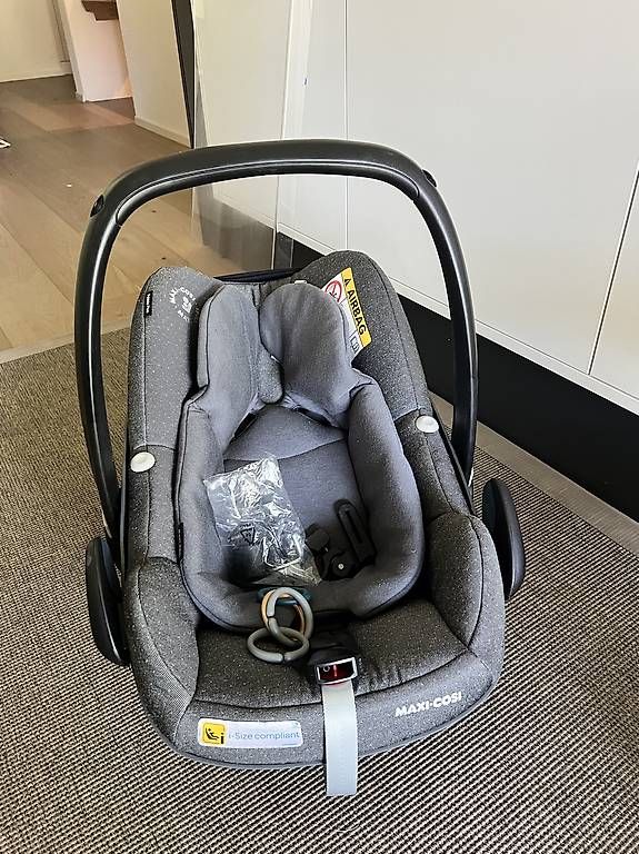 Sièges auto: Maxi Cosi Pebble dunkelgrau – D'occasion à Neuenhof par rah_j2qp 2