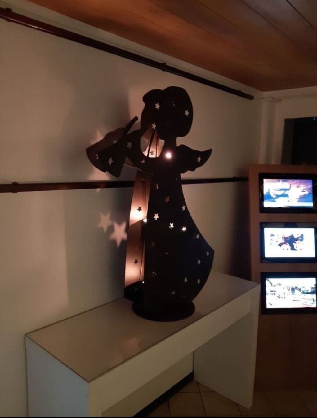 Tutte le decorazioni: Adventszeit Deko: Metall-Engel mit Sternen – Usato da Ettiswil venduto da 68othmar 2