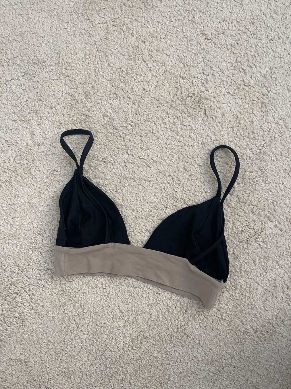Maillots de bain & Bikinis: Subdued Bikini Oberteil – D'occasion à Zürich par liz_l6f7 1