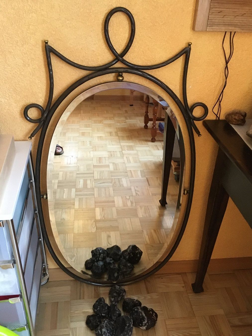Specchi: Wandspiegel mit Metallrahmen – Usato da Wettingen venduto da Marsoleum 1