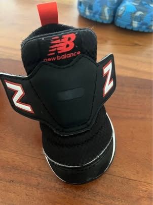 New Balance Scarpe per ragazzi: 3x Marken Baby Schuhe  – Usato da St. Gallen venduto da Emifrei 5