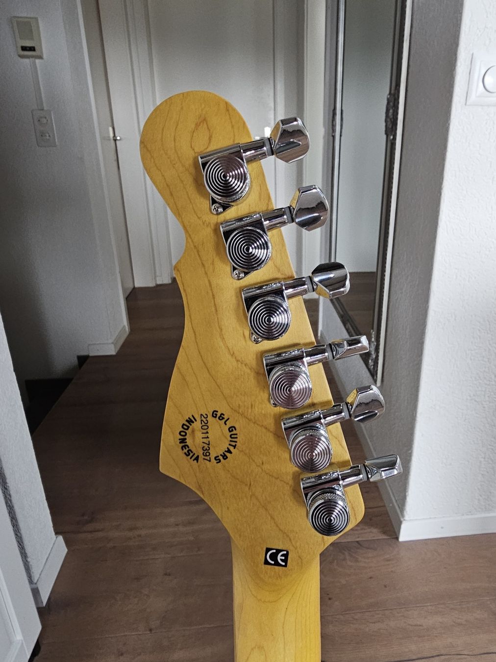 Strumenti musicali: G&L Comanche Tribute Stratocaster E-Gitarre – Usato da Wagen venduto da Smh 4