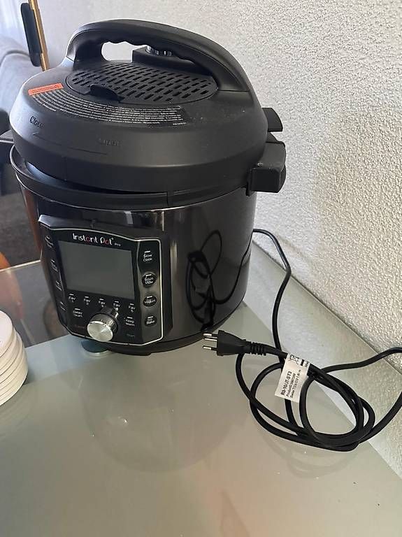 Appareils de cuisine: Instant Pot Pro – D'occasion à Bern par PatrikThaler