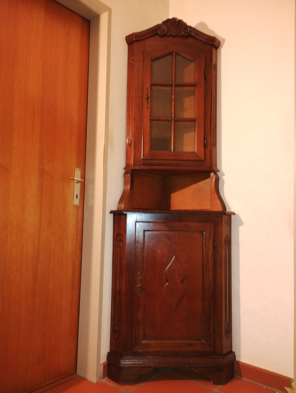 Armadi: Antike Eckvitrine / Eckschrank, Antik Stil – Usato da Braunau venduto da rol_87rc 1