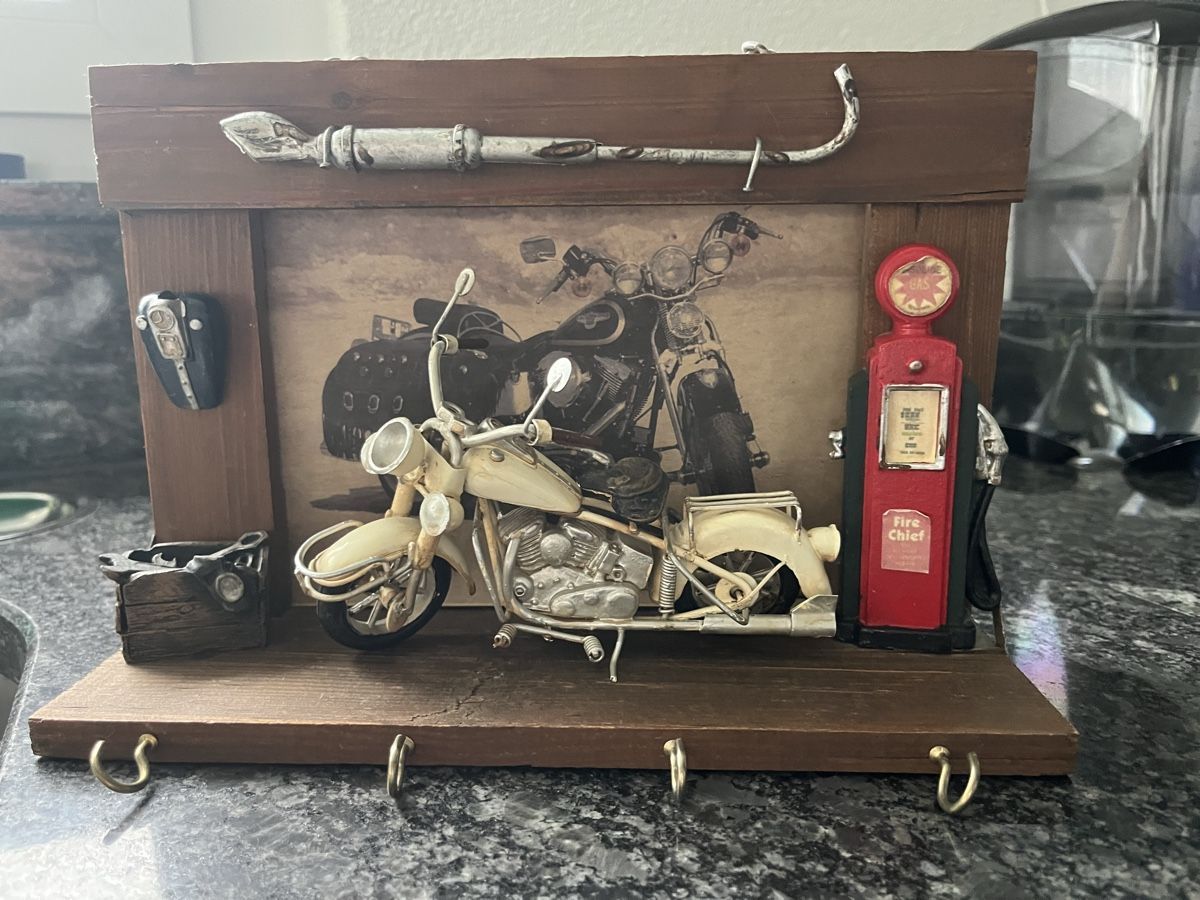 Tutte le decorazioni: Motorrad Deko Schlüsselbrett – Usato da Buttikon SZ venduto da HeidiF0102