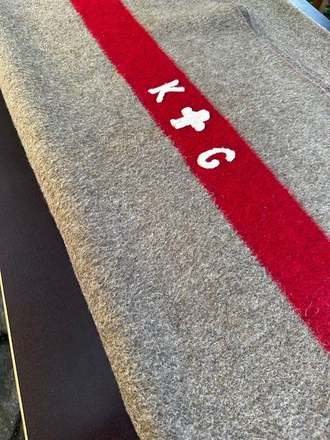 Schweizer Armee Coperte: Original Schweizer Armee-Wolldecke von 1981 – Usato da Kirchberg SG venduto da E_shop