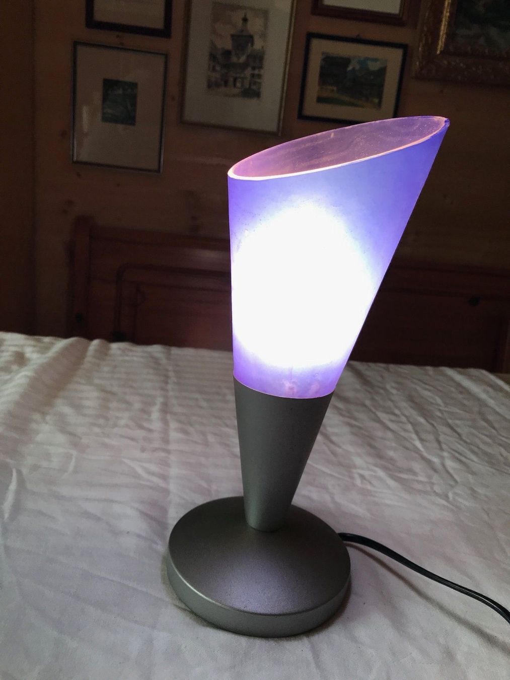 Lampade: Lampe en verre bleu – Usato da Ste-Croix venduto da BuffetSC 1