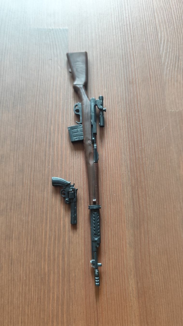 Kit di modellismo & Modellini statici: SVT-40 Modellgewehr 21cm + Desert Eagle NEU – Nuovo (secondo la descrizione) da Liebefeld venduto da Oakman771 2
