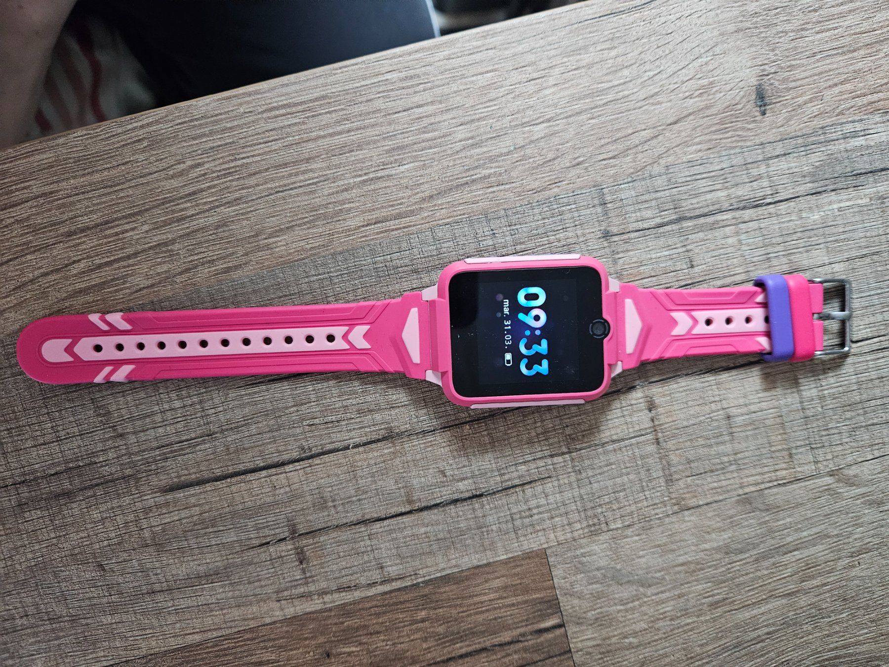 Smartwatch: Montre connectée TCL avec abonnement Swisscom – Usato da St-Maurice venduto da dap_vvx5