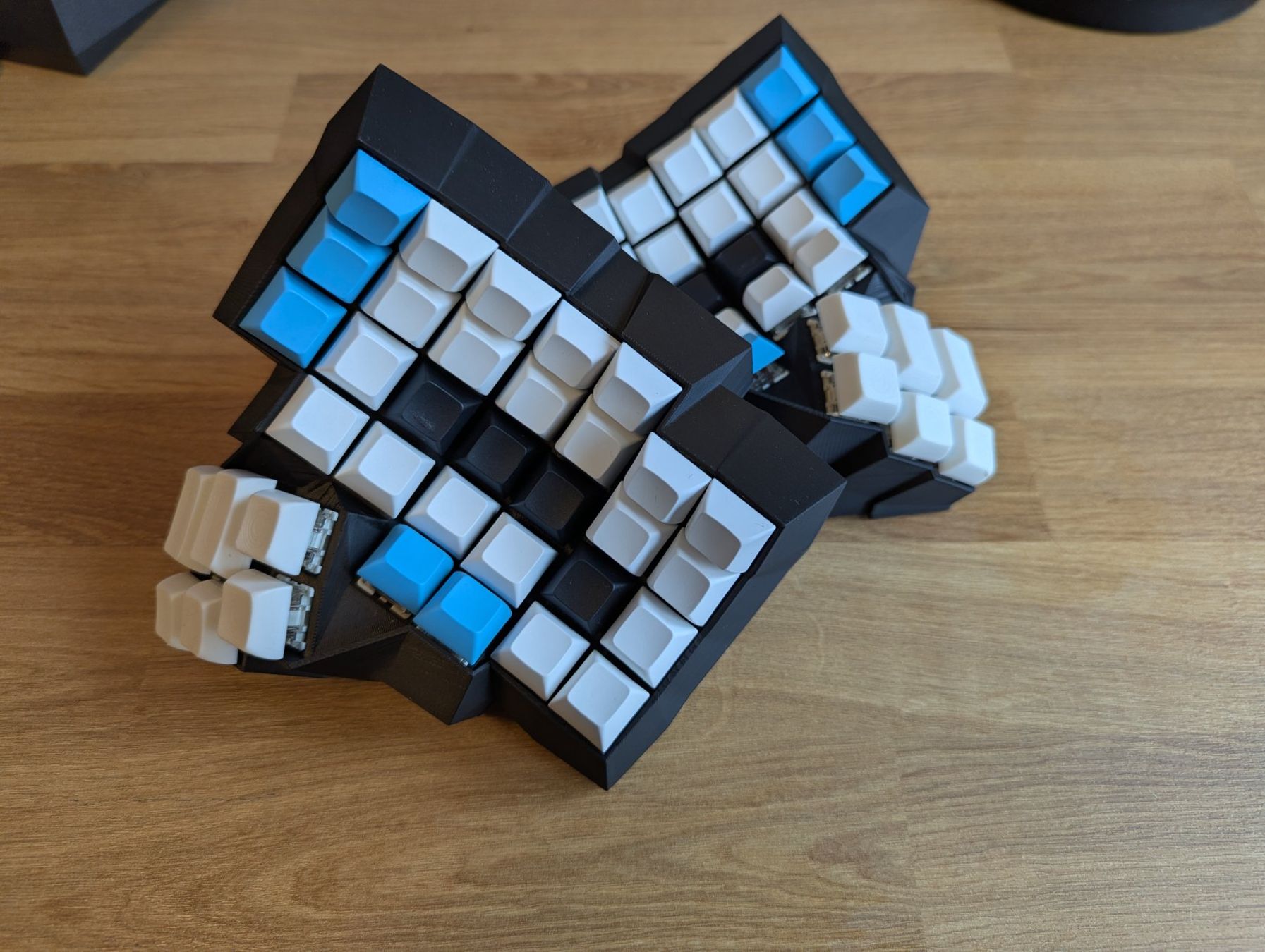 Tastiere: Wireless Dactyl Manuform 6x7 – Nuovo (secondo la descrizione) da Olten venduto da Aramkeebs