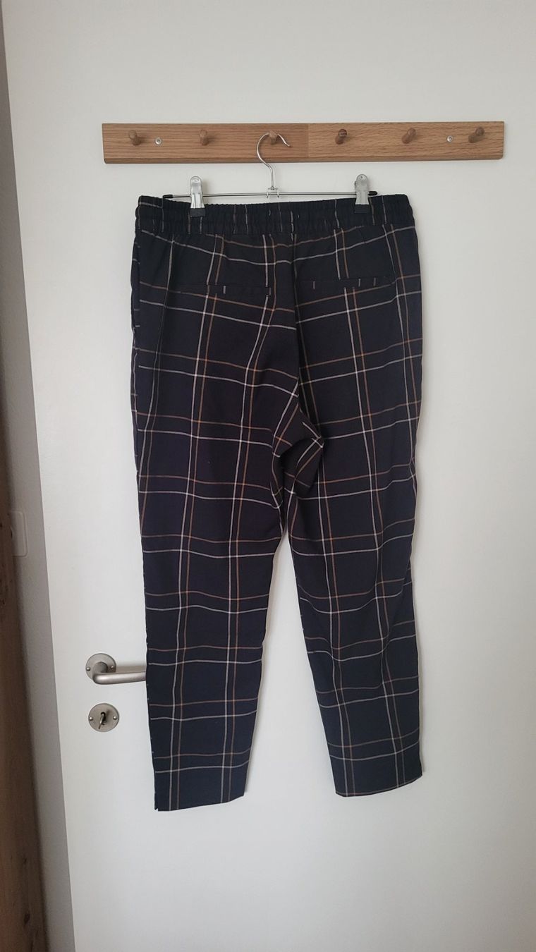 H&M Pantaloni: pantalon à carreux – Usato da Kloten venduto da kar_zjb2 1