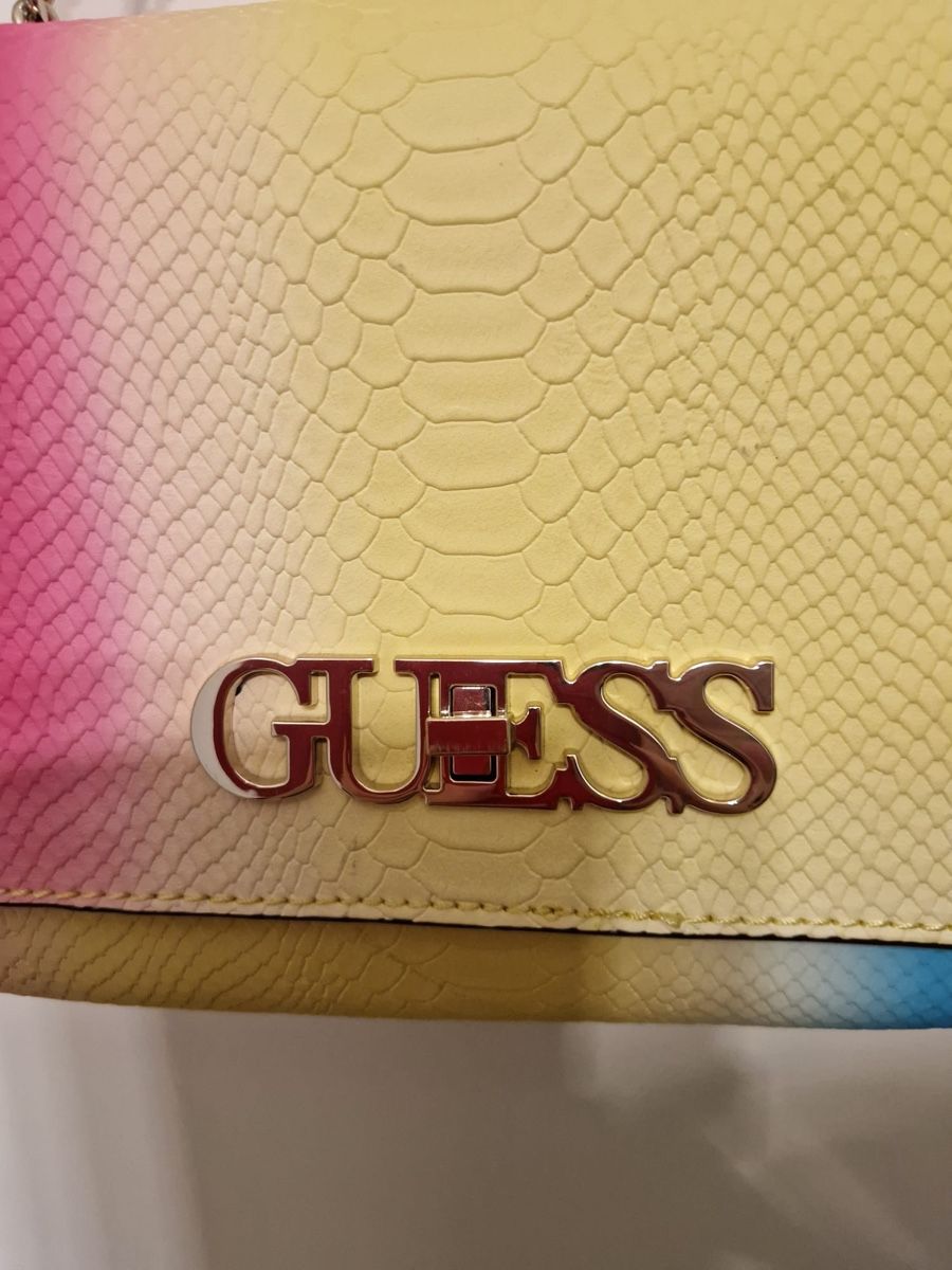 Guess Taschen für Damen: Guess Handtasche farbig in Schlangenoptik – Neu und originalverpackt aus Oberentfelden von Judyku 1