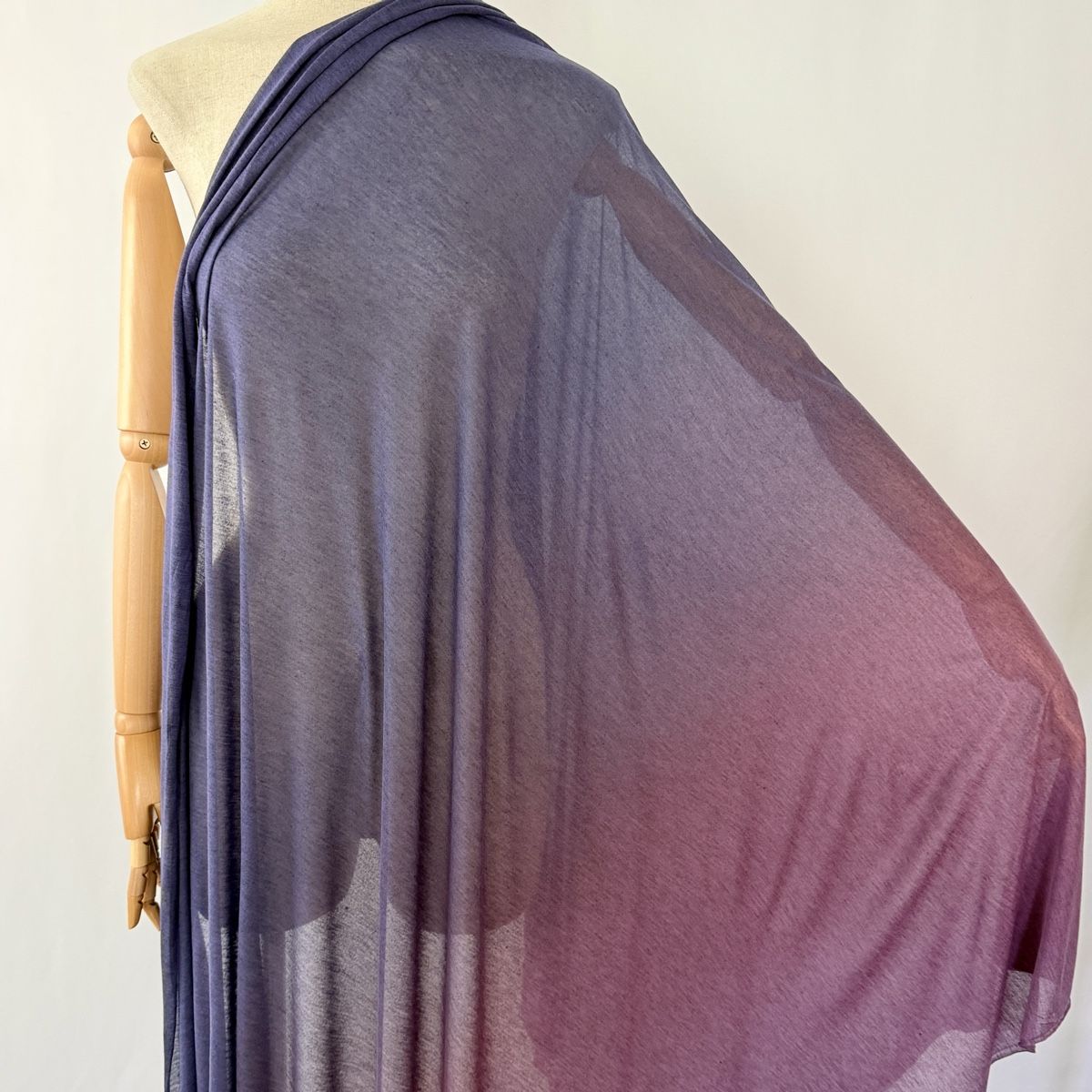 Faliero Sarti Foulard & Sciarpe: FALIERO SARTI Micromodal scarf – Nuovo (secondo la descrizione) da Emmen venduto da Colette-Juliette 1