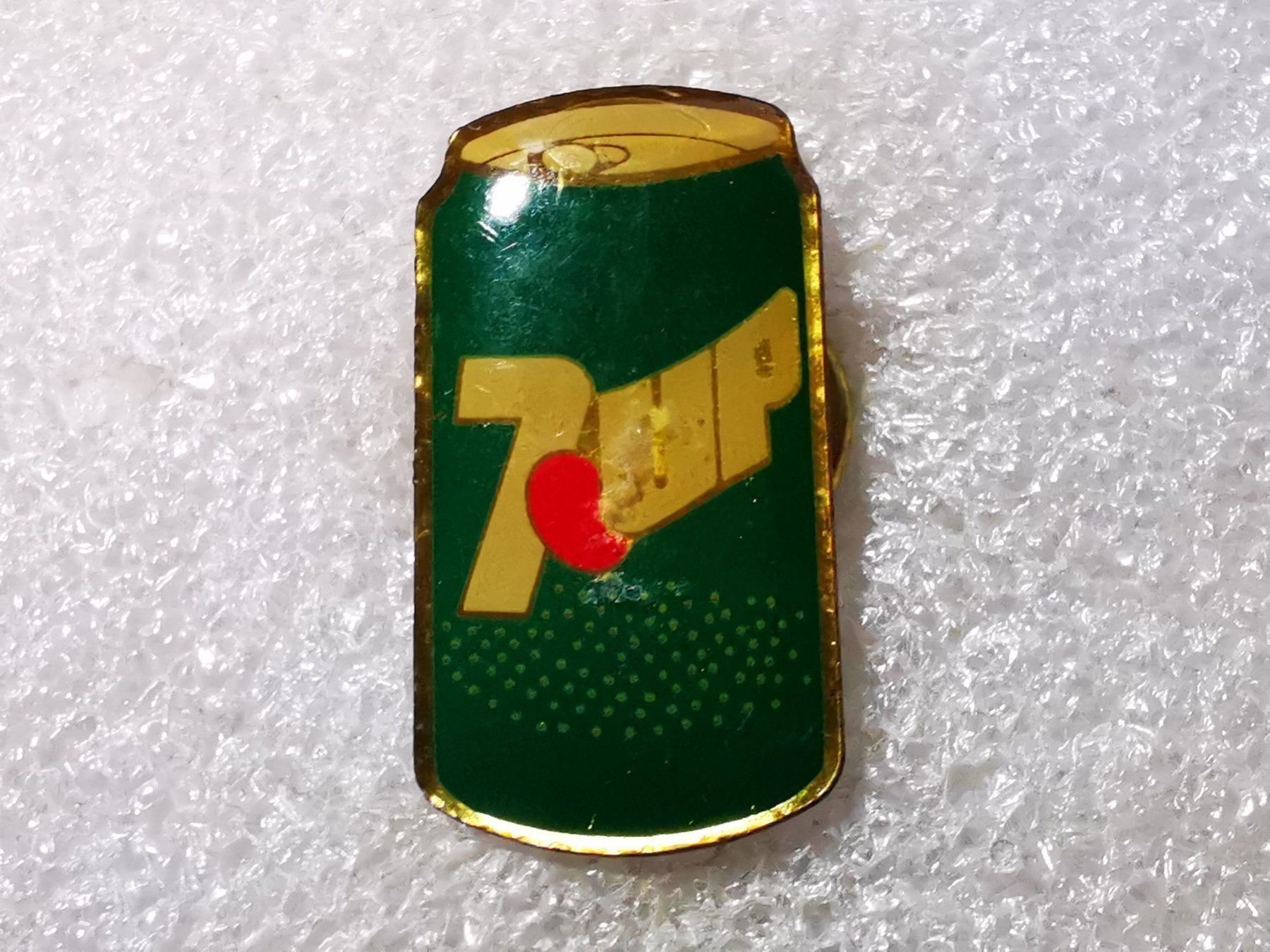 Placchette & Badge: Ansteckpin 38: 7-Up – Usato da Oppligen venduto da Pin-Fall-Shop