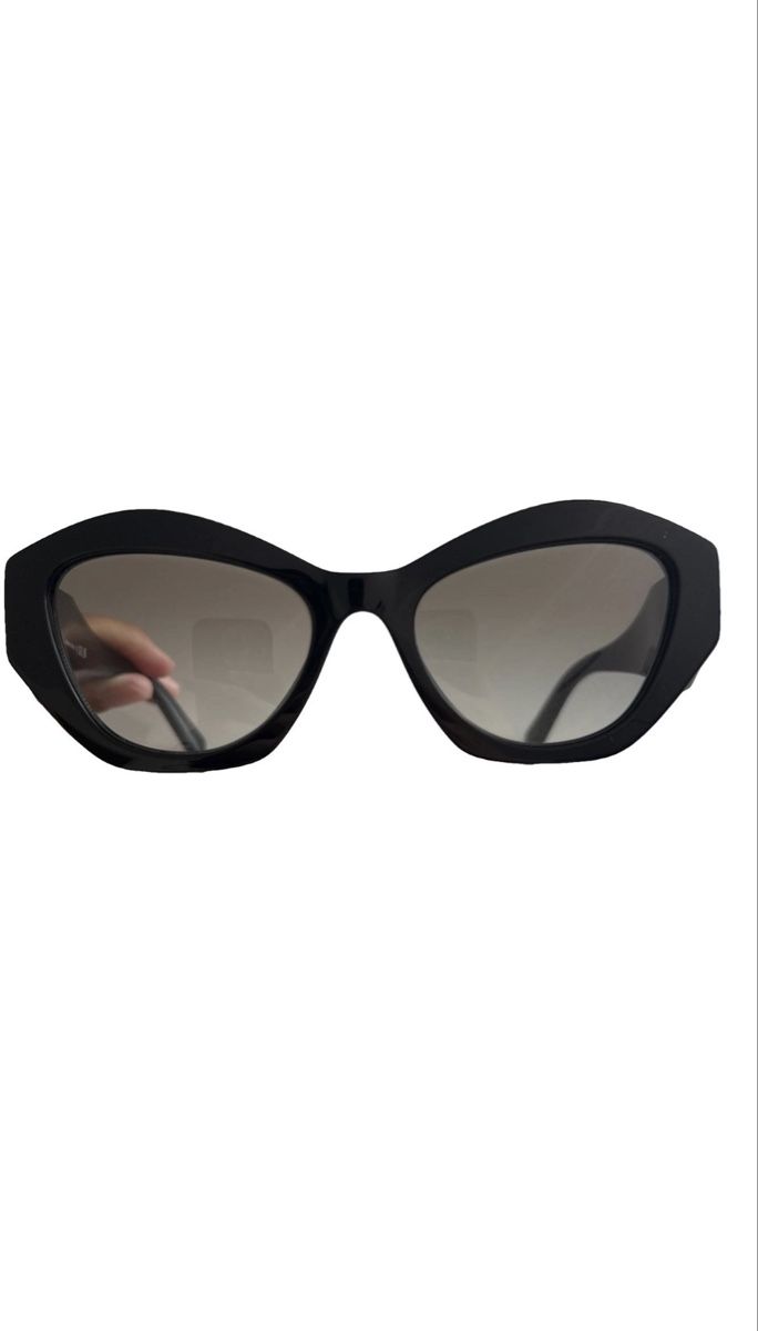 Prada Lunettes & Verres: Prada Sonnenbrille – D'occasion à Ostermundigen par bey_25bs