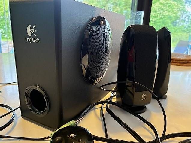 Logitech Casse acustiche: Logitech Lautsprecher mit Subwoofer S-220 – Usato da Zumikon venduto da car_n27f 4