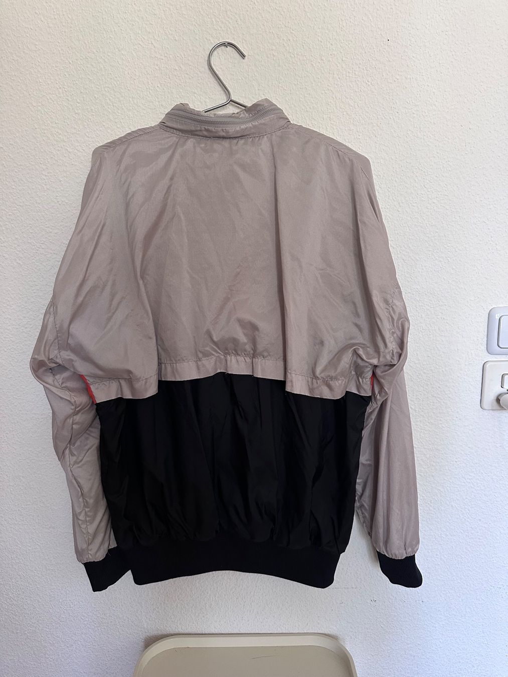 Vestes: Adidas Jacke – D'occasion à Zürich par julia_le 1