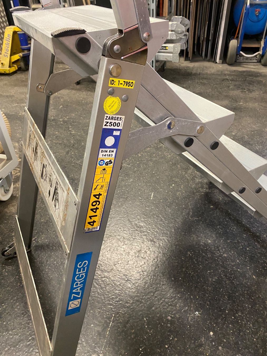 Zarges Scale: Zarges Trittleiter Plazastep P – Usato da Wabern venduto da HK-Design 2
