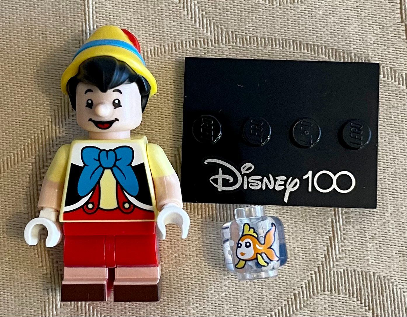 Lego Kit di costruzioni: Lego Minifigure Disney 100 - Pinocchio – Usato da Höri venduto da PSMarinho