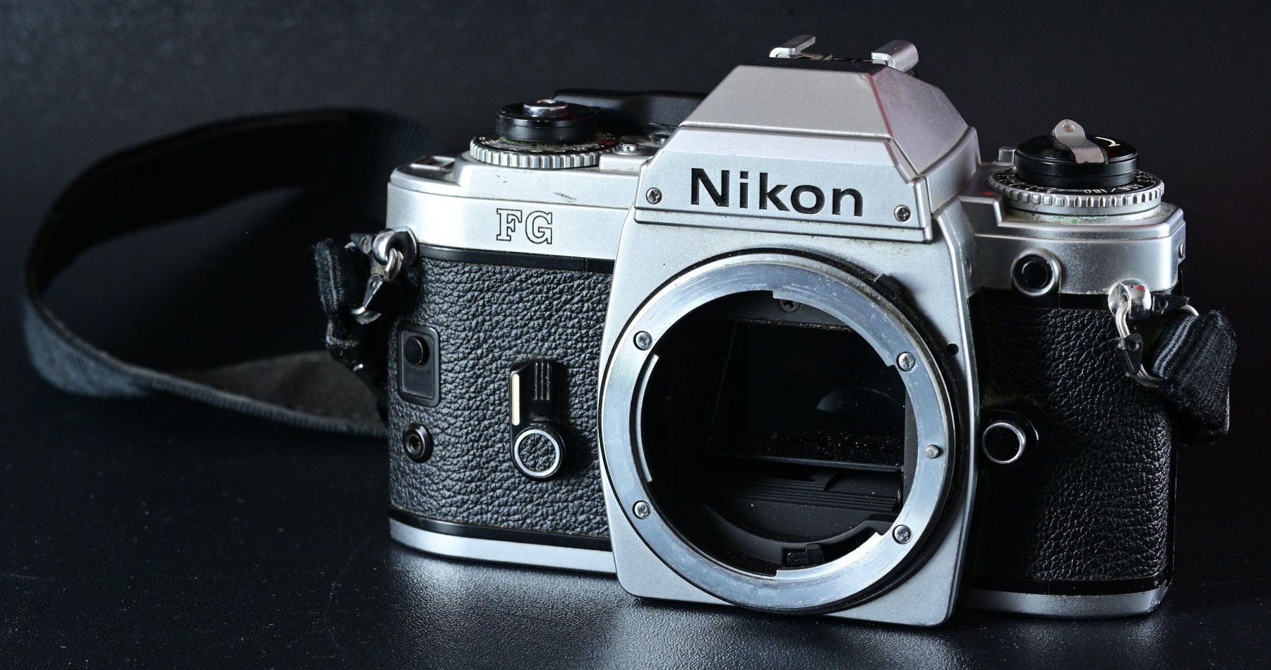 Nikon Fotocamera: Nikon FG – Usato da Fleurier venduto da im_ghl