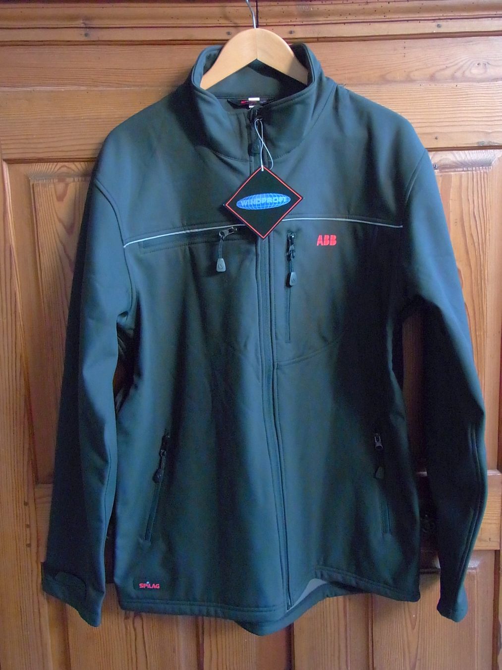 Giacche: AusVerkauf Softshell Jacke Gr L & Sweatshirt Gr XL schwarz – Usato da Zürich venduto da dnk_nrd8 1