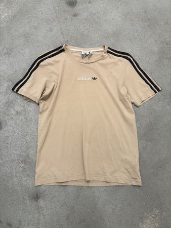T-shirt Adidas beige avec bandes noires taille S
