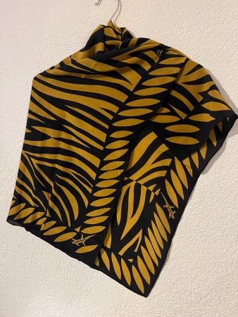Foulard 100% soie Christian Fischbacher