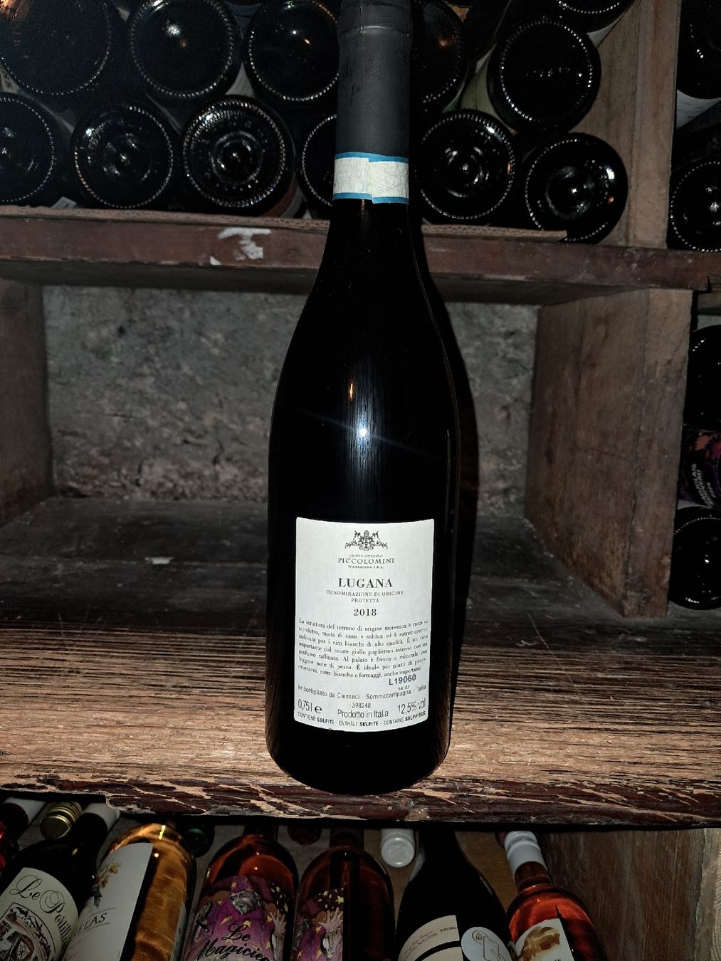 Vino: Lugana DOC Conte Ottavio Piccolomini d'Aragona 2018 – Nuovo e nell'imballaggio originale da Le locle venduto da juliensaran 2