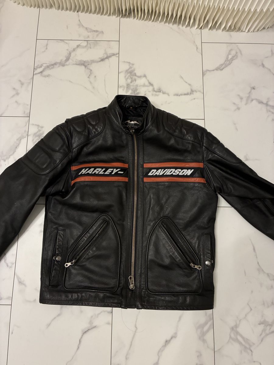 Harley-Davidson Vestes: Harley-Davidson Lederjacke M – D'occasion à Niederweningen par Claritine 1