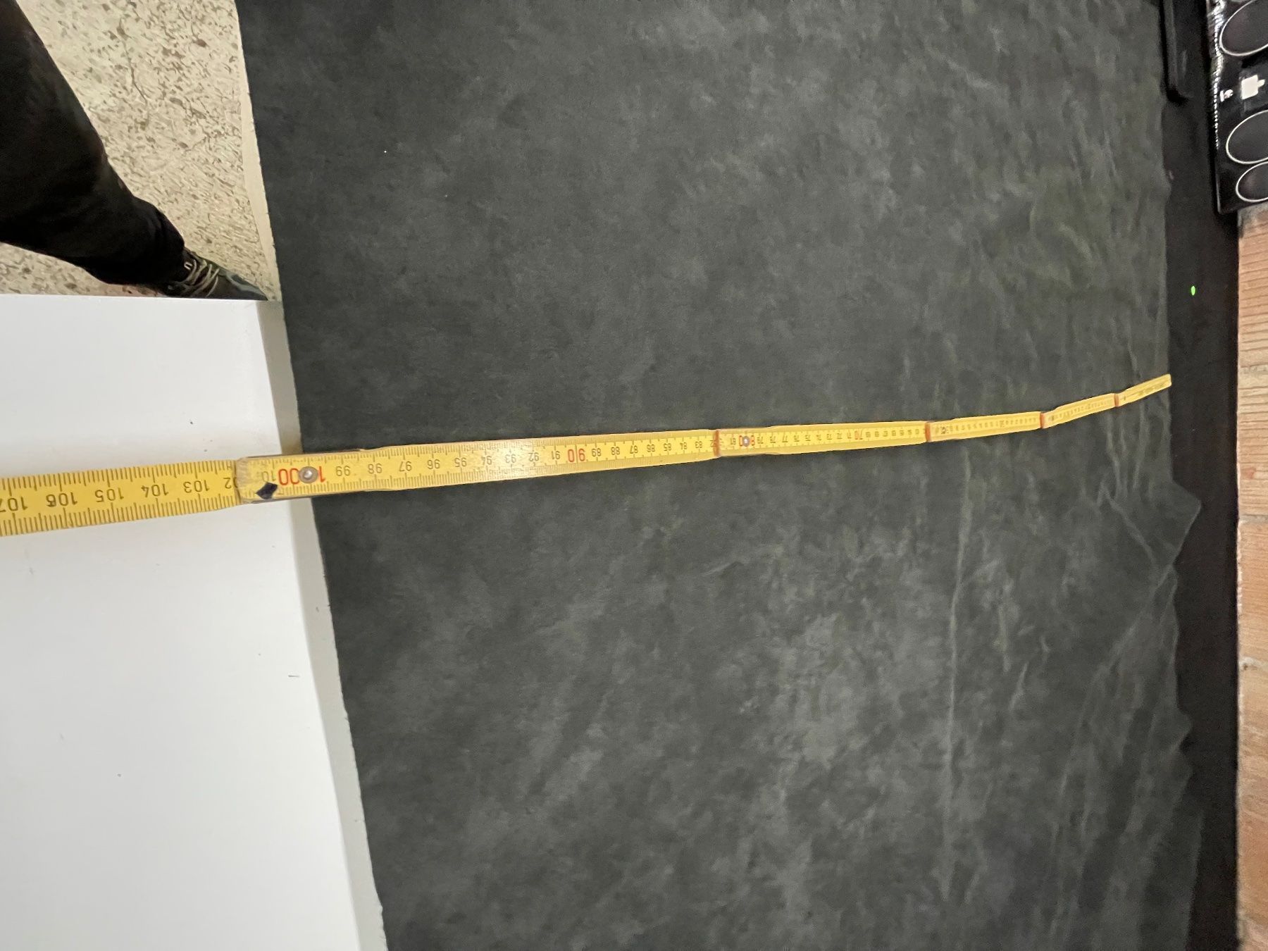 Tessuti: Original Alcantara® Pannel Schwarz – Usato da Hittnau venduto da TESLA-INDIVIDUALISE