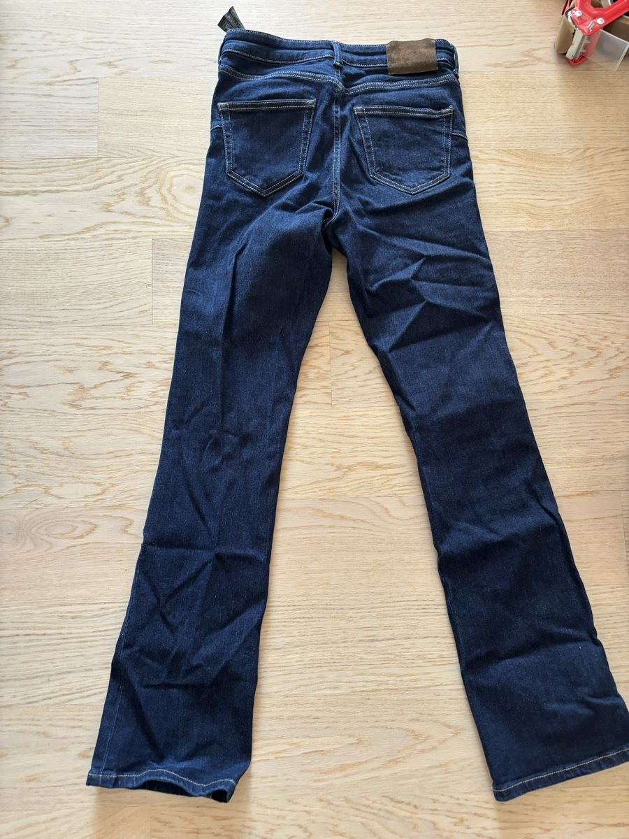 Zara Jeans: Zara Jeans – Nuovo (secondo la descrizione) da Rafz venduto da mar_j7dl 1