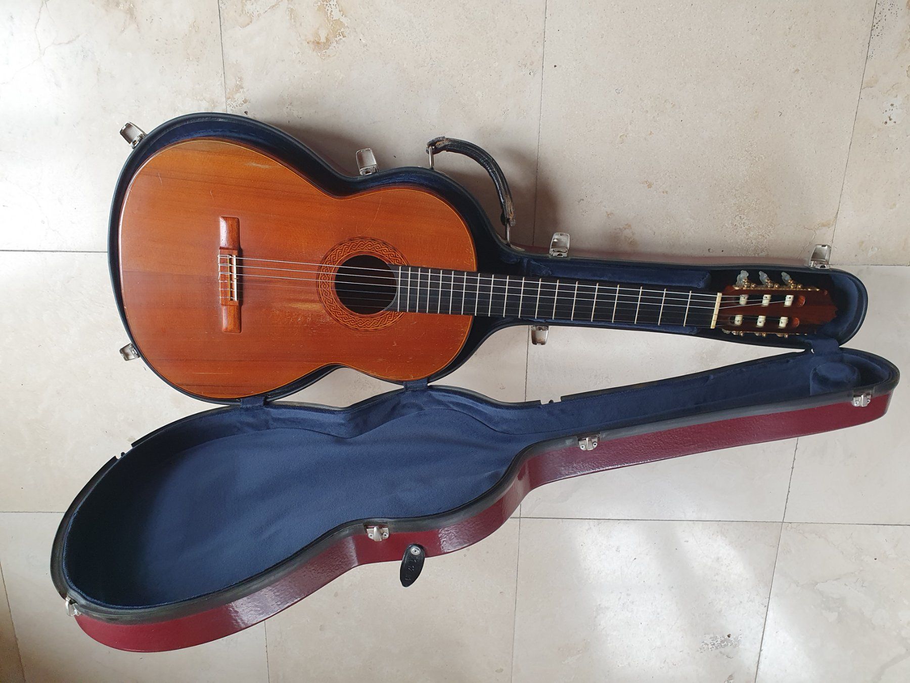 Strumenti musicali: Greg Smallman 1978 prototype! – Usato da Versoix venduto da pat59see 1