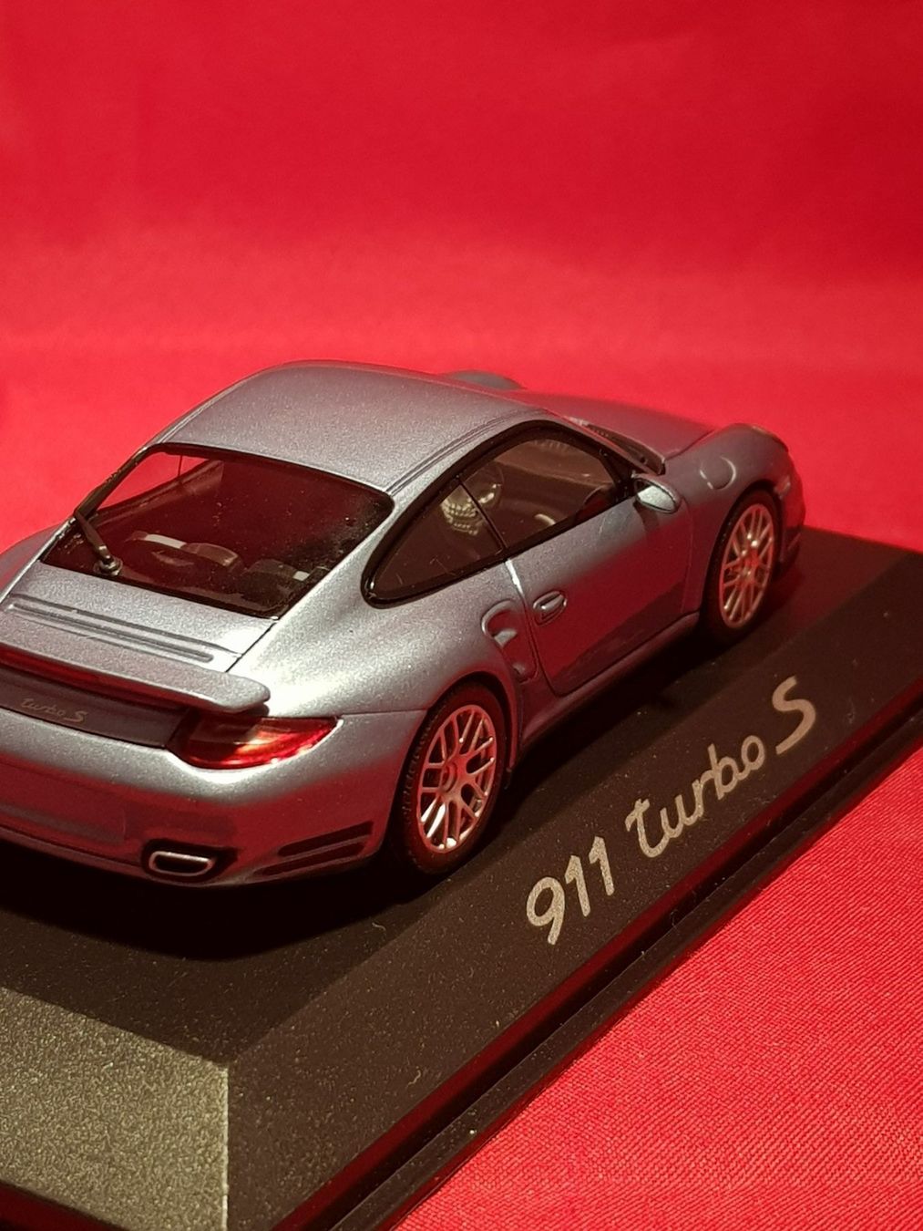 Porsche Modellautos: Porsche 911 Turbo S 2010 – Neu und originalverpackt aus Chézard-St-Martin von AlPat-Collections 4
